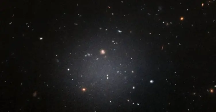 На прикладі NGC 1052-DF4 доведено існування галактик без темної матерії